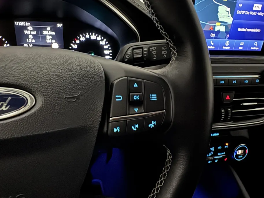 Ford Focus Wagon 1.5 EcoBoost Vignale | 182 PK | Trekhaak afneembaar | Winter Pack | Family Pack | Comfort Pack | Parking Pack |