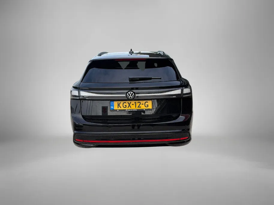 Volkswagen ID.7 Tourer Pro Limited Edition 77 kWh · 20' Black Style velgen + all-season banden · 360 camera · verwarmde voorstoelen · Trekhaak inklapbaar, met elektrische ontgrendeling ·