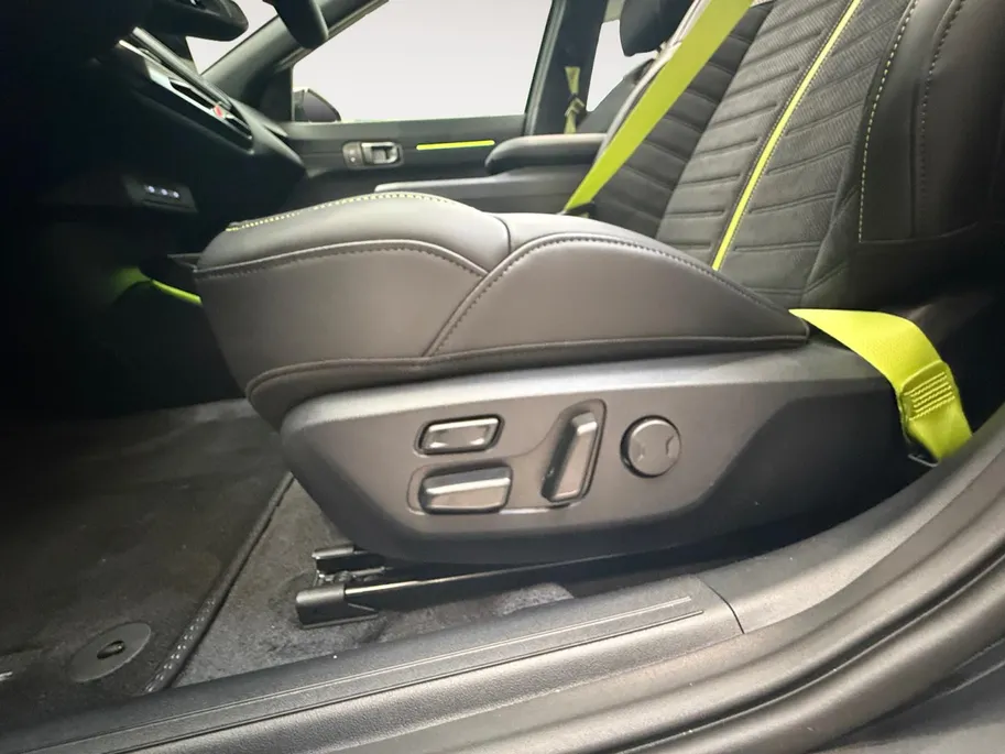Kia EV4 GT AWD 81.4 kWh NIEUW IN SHOWROOM | HOTHATCHBACK | 292PK | UNIEK IN NEDERLAND