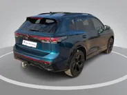 Volkswagen Tiguan 1.5 eHybrid 204PK R-Line Blackstyle · Panoramadak · Trekhaak · Apple/Android Car Play · 360° Camera · Garantie t/m 14-10-2030 of 100000km.