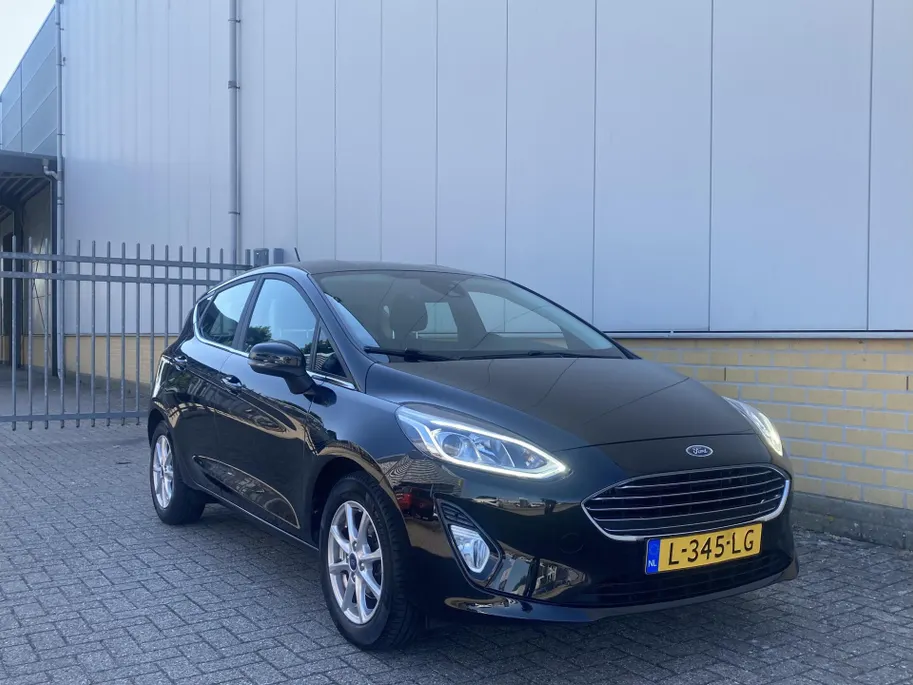 Ford Fiesta 1.0 EcoBoost 95 pk Titanium Apple Carplay/ Android Auto - Climate Control - Parkeersensoren achter