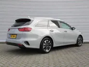 Kia Ceed Sportswagon 1.0 T-GDi MHEV Design Edition | Stuur-/stoelverwarming | Cruise adapt. | Camera | 16' LM | Elek. achterklep | JBL audio | LED |