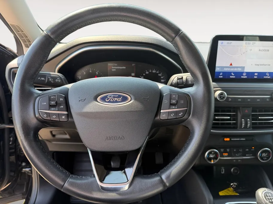Ford Focus 1.0 EcoBoost Active Business | Parkeersensoren voor en achter | Navigatie | 17' lichtmetalen velgen | Apple carplay & Android auto | Keyless entry | Bovag garantie |