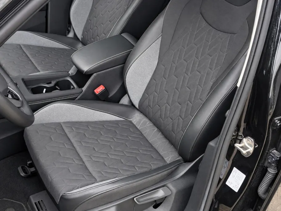 Volkswagen Tiguan 1.5 eTSI 130pk DSG Life Edition · 360 Camera · Wegklapbare Trekhaak · Apple/Android Car Play · Stoel-& Stuurverwarming · 18'' Inch ·