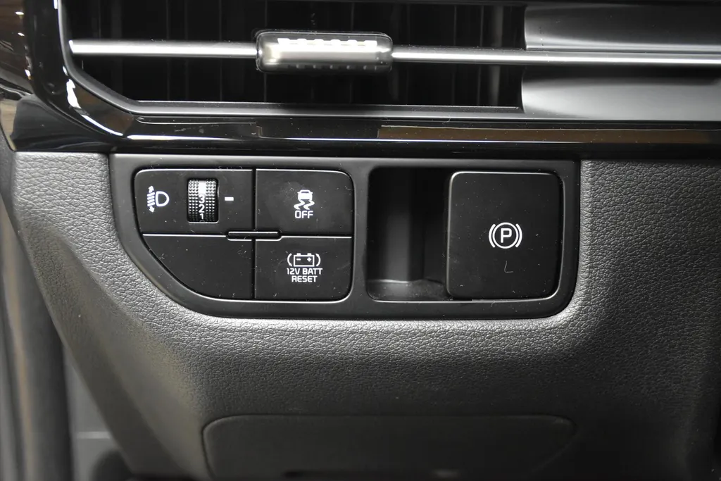 Kia Sportage 1.6 T-GDi 239pk Hybrid AT6 Black Edition DIRECT LEVERBAAR