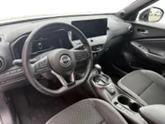Nissan Juke 1.6 Hybrid N-Connecta Lichtmetalen velgen | Navigatie | Apple Carplay/ Android Auto | Achteruitrijcamera | Climate Control | Parkeersensoren voor & achter |
