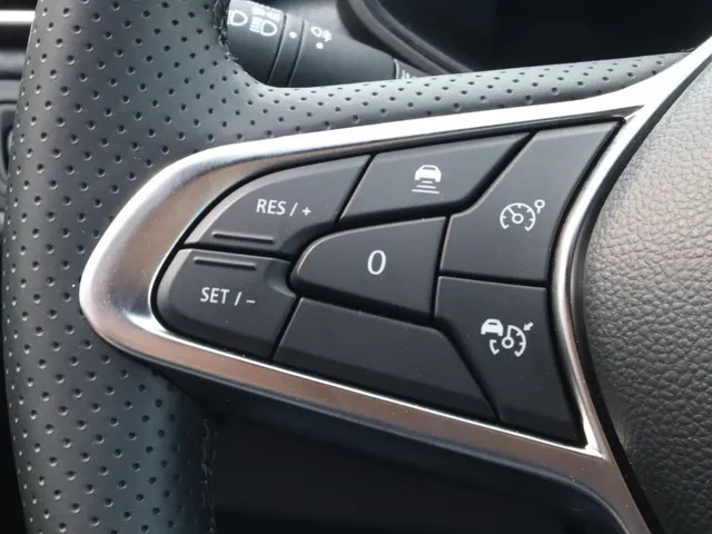 Mitsubishi Colt 1.6 HEV Intense+ Adaptive Cruise | Keyless | All Seasons
