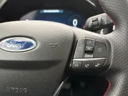 Ford Focus Wagon ST-Line 155PK Automaat | Panoramadak | Afn. Trekhaak | Adaptieve Cruise Control | Winter Pack | BLIS | B&O | Privacy Glass