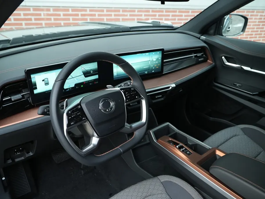KGM Torres EVX Platinum | Warmtepomp | Leder | carplay | Navi | Camera
