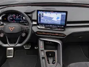 CUPRA Terramar 1.5TSIe-Hybrid 200kW/272PK VZ · Panoramadak · Trekhaak · 360°Camera · Sennheiser sound · Garantie t/m 28-04-2030 of 100000km.
