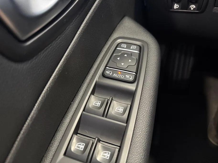 Renault Captur 1.3 TCe Intens *Automaat*Navi+Camera*Parkeersensoren*Climate*Lage K.M.!