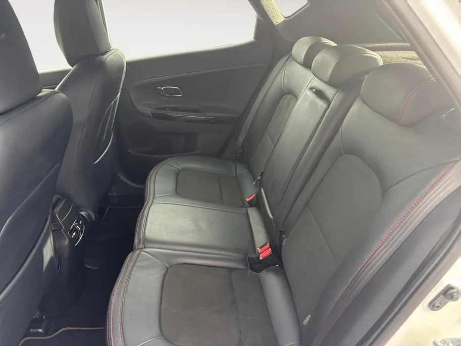 Kia cee'd 1.6 GT | 204PK! | Stoelverwarming | Cruise control | Clima
