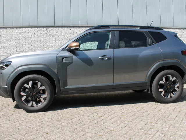 Dacia Duster 1.6 Hybrid 140 Extreme *DEMONSTRATIEWAGEN*