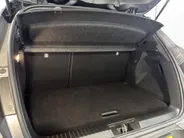 Renault Captur 90PK TCe Techno | Pack Winter | Navi | Climate Control | Camera | Parkeersensoren | Apple CarPlay/Android Auto | Lichtmetalen Velgen | Full LED | Armsteun | Digital Cockpit |