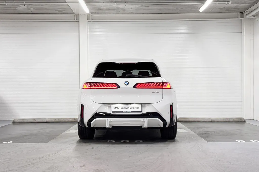 BMW iX3 50 xDrive