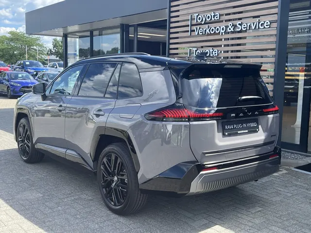 Toyota RAV4 2.5 Phev 300 First Edition | 2000KG | Stoelverkoel. | Memory