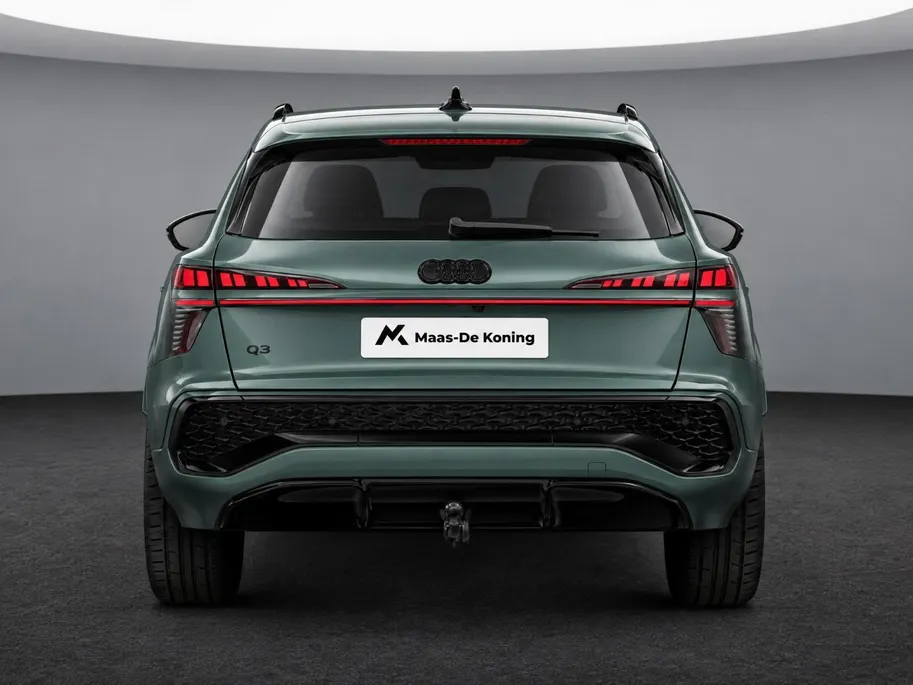 Audi Q3 e-hybrid S edition 272 PK · Tech plus · Glazen panoramadak · Comfortpakket plus