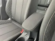 Škoda Kamiq 1.0 TSI Active *Navi via Carplay*Parkeersensoren*Cruise Control*Airco*LM.Velgen*Leuke auto!
