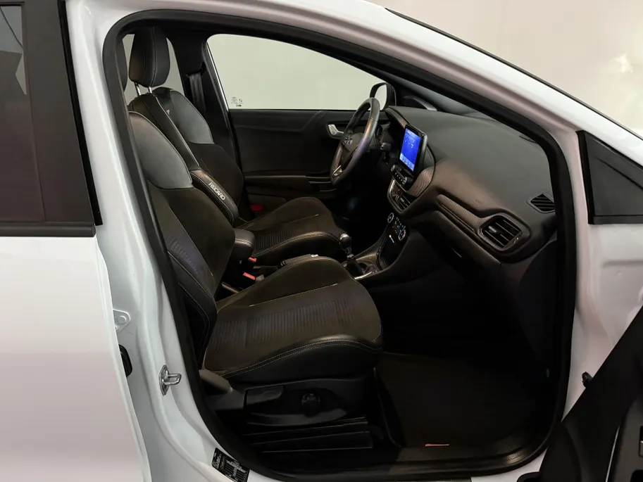 Ford Puma 1.5 EcoBoost ST-X | 200 PK | Full LED | Panoramadak | Trekhaak afneembaar | Driver Assistance Pack | Keyless Pack |