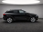 Audi Q5 2.0TFSIe-hybrid 220kW/299PK quattro S Line · Panoramadak · Trekhaak · 360°Camera + Parkeersensoren · Leder · Garantie t/m 17-05-2030 of 120000km.