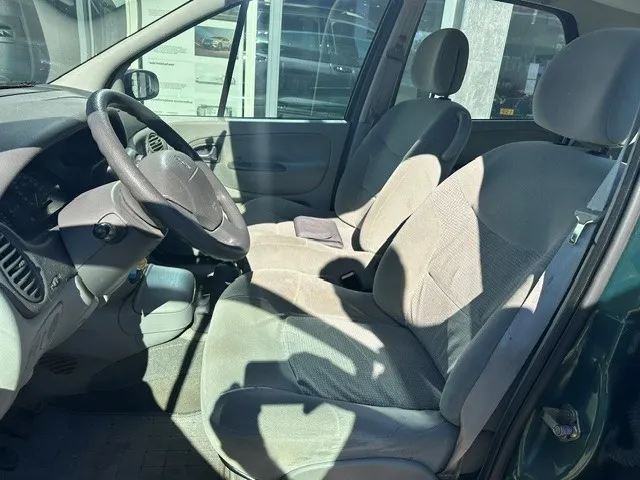 Renault Scénic 1.6-16V Expression | AIRCO | DEALER ONDERHOUDEN | APK 25-4-27 | DB-RIEM VERVANGEN IN 2023