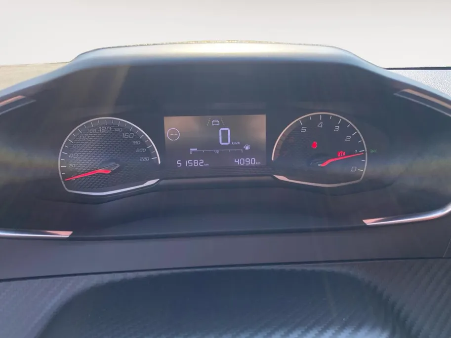 Peugeot 208 1.2 PureTech Active NL auto | navigatie | Apple CarPlay / Android-Auto | cruise control | etc.