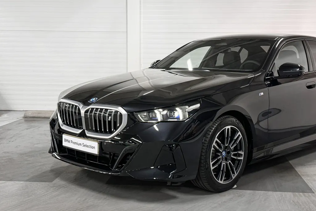 BMW i5 Sedan eDrive40