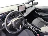 Toyota Corolla Hybrid 140 Active | ZEER COMPLEET! ZEER ZUINIG! NU incl. GRATIS Premiumpakket! INCL. 12 Maanden garantie! RIJKLAARPRIJS!!