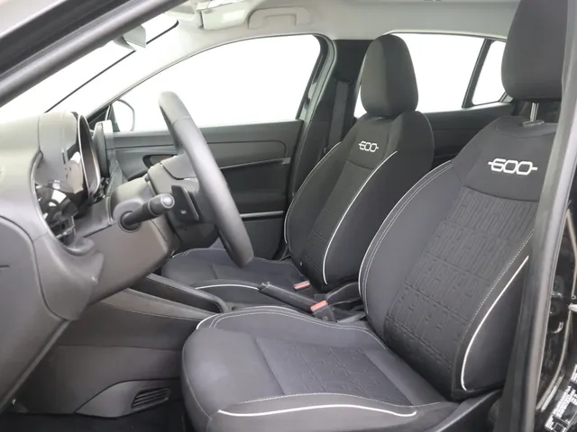 Fiat 600 1.2 Hybrid Urban