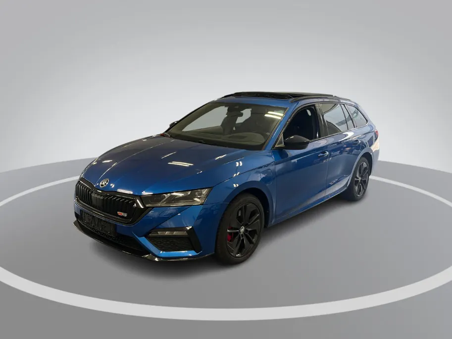 Škoda Octavia Combi 1.4 TSI 245pk DSG RS iV PHEV Business · Panoramadak · Apple/Android Car Play · P-Sensoren · Sfeerverlichting · 18'' Inch ·