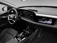 Audi Q6 e-tron Launch edition quattro 100Kwh 388 PK · Panorama dak · Assistentiepakket Veiligheid · Tech Pro