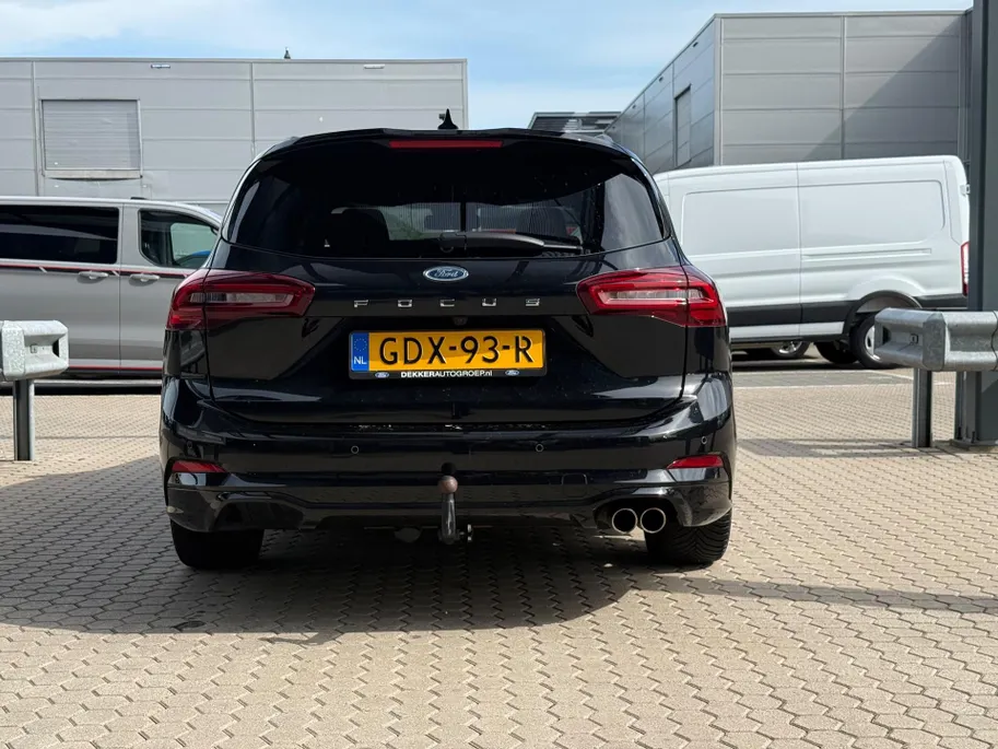 Ford Focus Wagon 1.0 EcoBoost Hybrid ST Line X AUTOMAAT | TREKHAAK | 18 INCH DESIGN | GROOT SCHERM | WINTER PACK