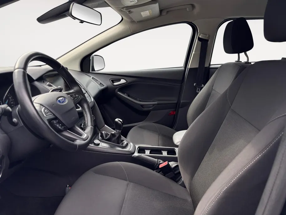Ford Focus Wagon 1.0 Trend Edition | Nieuwe Distributieriem | Navigatie | Voorruitverwarming | Parkeersensoren | Cruise Control | 12 maanden garantie! |