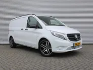 Mercedes-Benz Vito 119 CDI | Trekhaak | Camera | PDC  | 19' LM | Clima | Dodehoekdetectie | Comfortstoelen | LED | Automaat | Zeer nette bus |
