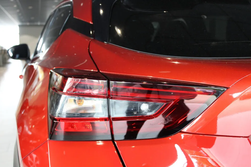 Nissan Juke 1.6 Hybrid N-Connecta | Navigatie | Achteruitrij camera | Parkeersensoren achter | Apple carplay & Android auto | Automaat | Keyless entry | LM wielen |