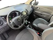 Renault Captur 1.3 TCe Intens | Winterset + Zomerset | Trekhaak | Automaat | Camera | Keyless | LED | Dodehoek | Bluetooth | Navi | Lichtmetalen Velgen | 1 Jaar Bovag Garantie |
