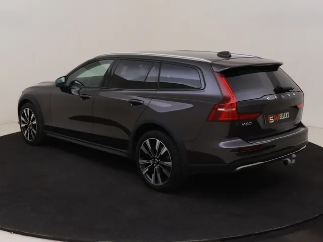 Volvo V60 Cross Country 2.0 B5 AWD Plus Bright | 360° camera | Harman/Kardon