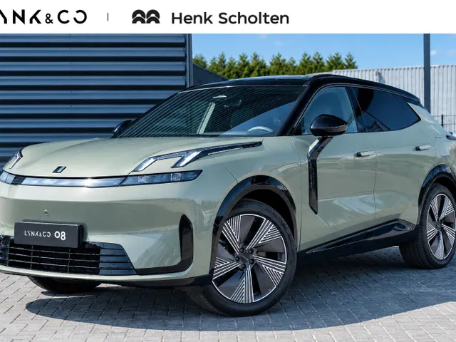 Lynk & Co 08
