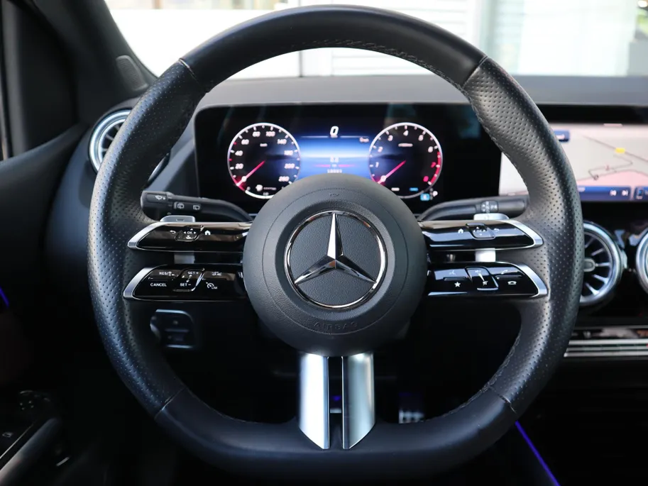 Mercedes-Benz B-Klasse 180 Business Solution AMG l Keyless l Achteruitrij camera l Stoelverwarming