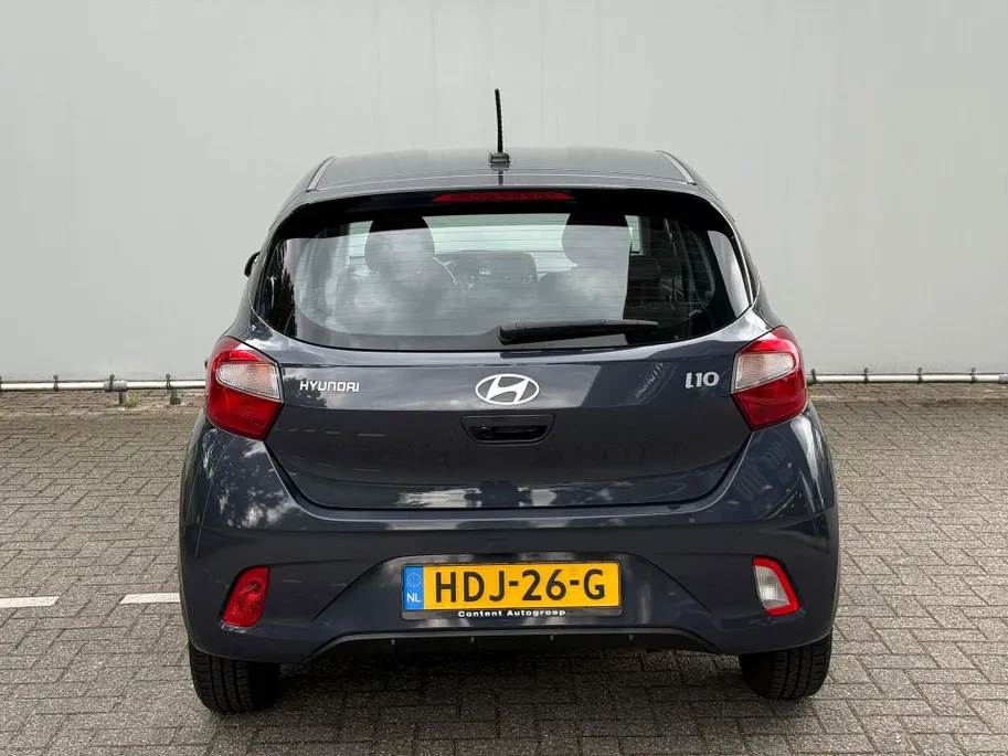Hyundai i10 1.0i Aut Comfort Smart/ AUTOMAAT / Navigatie + Camera / Cruisecontrol! /
