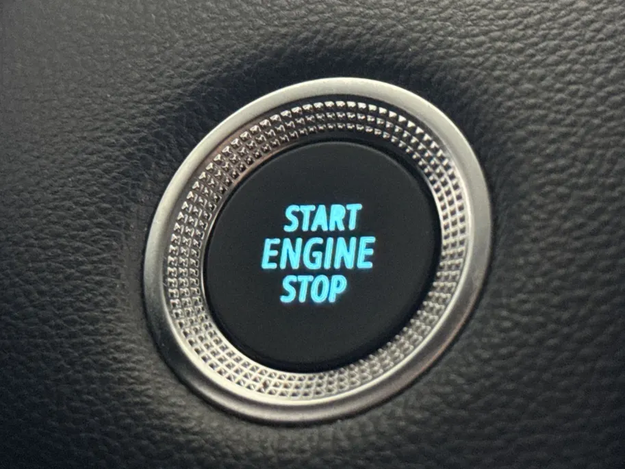 Renault Captur 1.6 E-Tech PHEV 160 Intens | Groot Scherm + Navigatie | Parkeercamera | Cruise Control