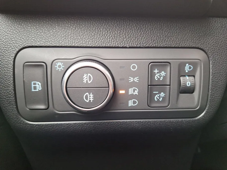 Ford Kuga 2.5 PHEV Titanium | El. Trekhaak | Camera | Navigatie | Climate Control | Draadloze Apple Carplay&Android Auto | 17' Lichtmetaal | Parkeersensoren |