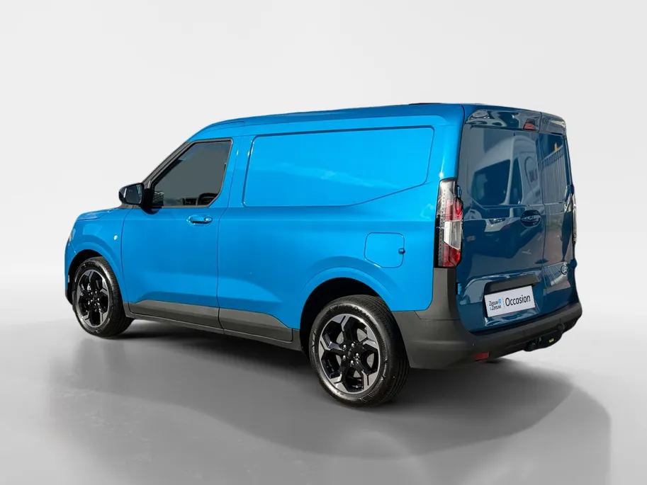Ford E-Transit Cour. Limited 44 kWh | 1e eigenaar | Automaat | Trekhaak | Adapt. Cruise control | BLIS | Winter pack | Parkeersensoren voor en achter | Achteruitrijcamera | Navigatie | Apple carplay & Android auto | Fabrieksgarantie |
