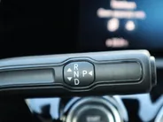 Mercedes-Benz A-Klasse 250 e Business Solution Luxury Limited l Panoramadak l Stoelverwarming l Ambiente lichtpakket