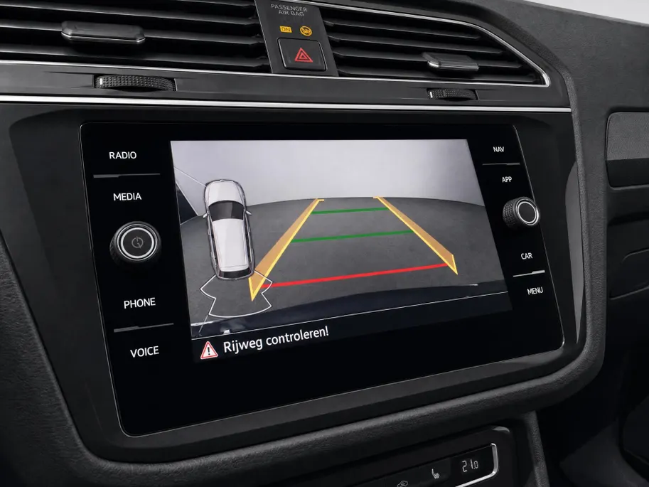 Volkswagen Tiguan 1.4 TSI eHybrid 245pk DSG Life Business · Camera · Apple/Android Car Play · Wegklapbare Trekhaak · Stoelverwarming · Navigatie · P-Sensoren · 18'' Inch ·