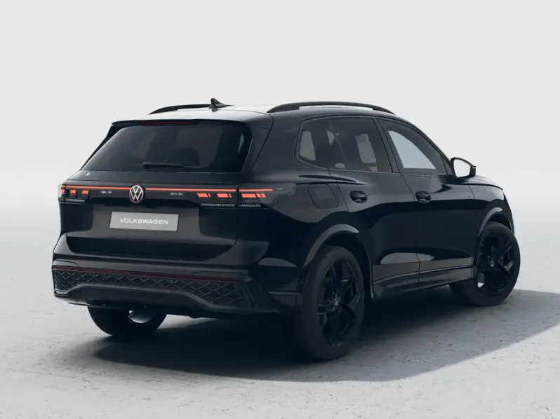 Volkswagen Tiguan R-Line Edition 1.5 eHybrid 272 PK 6 versn. DSG · Black Style Pakket · Interieur Style Pakket · Trekhaak inklapbaar, met elektrische ontgrendeling, incl. Trailer Assist ·