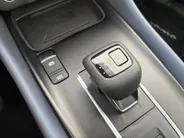 Nissan QASHQAI 1.3 MHEV Xtronic Tekna Plus *Automaat*Navi+360Camera*Winter Pack*Elekt. Stoelen*Lederen bekleding*HUD*Adapt. Cruise Control*Memory stoelen*1ste eigenaar!