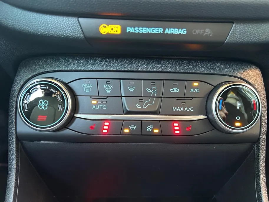 Ford Fiesta 1.0 EcoBoost Hybrid ST-Line |Stuur/Stoel/Vooruit verwarming | Apple Carplay/Android Auto | LED Koplampen | keyless start |