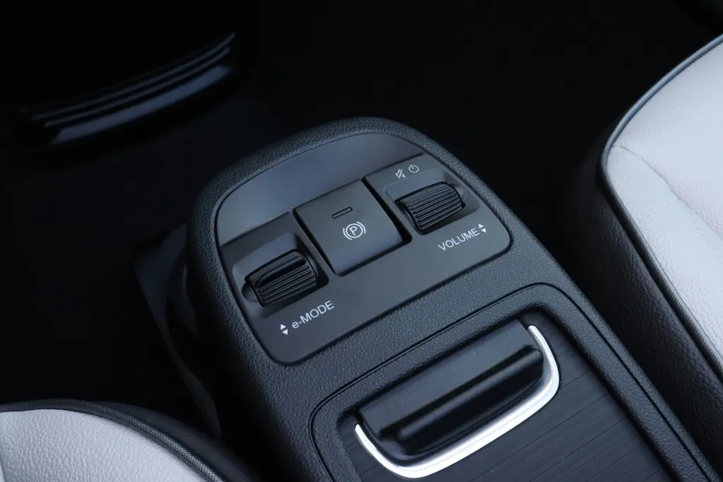Fiat 500e C La Prima by Bocelli 42 kWh | JBL | Winter | Camera | 17′