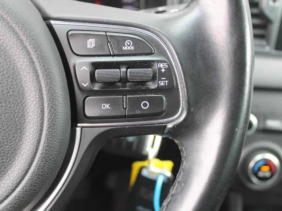Kia Sportage 1.6 GDI First Edition | Trekhaak | 17' LM | Clima | Cruise | Navi | Camera | Parkeersensor achter |